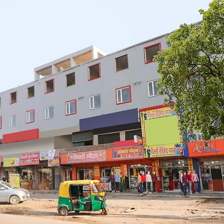 Townhall Bhiwadi المظهر الخارجي الصورة
